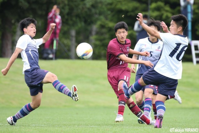 [MOM3916]旭川実MF渡辺健斗(3年)_敵の囲いから左足一閃で決勝点、1G1Aで全国切符つかみ取る