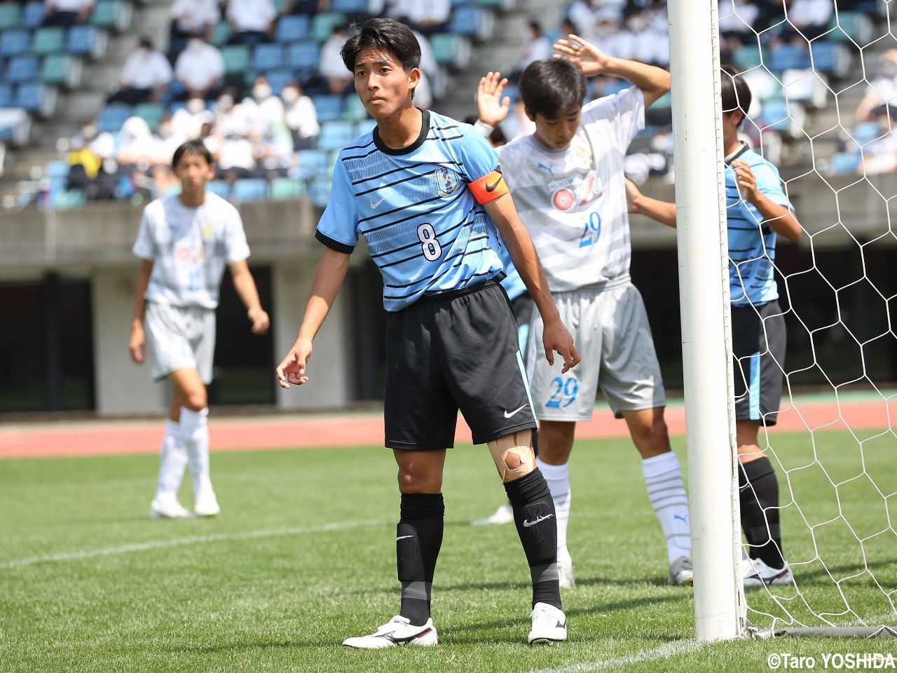 慶誠を初の熊本決勝へ導いたMF山下主将、好パスで決定機演出(4枚)