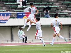 関西大北陽MF福場が約65mのスーパーゴールで決勝点:大阪(5枚)