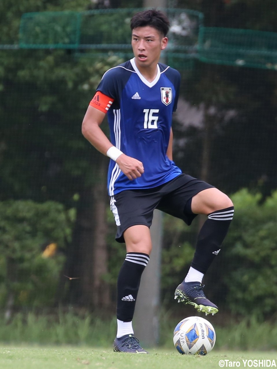 U-19日本代表候補のCB陣、J1デビュー果たした田中、菊地、高校生の東&高井(8枚)