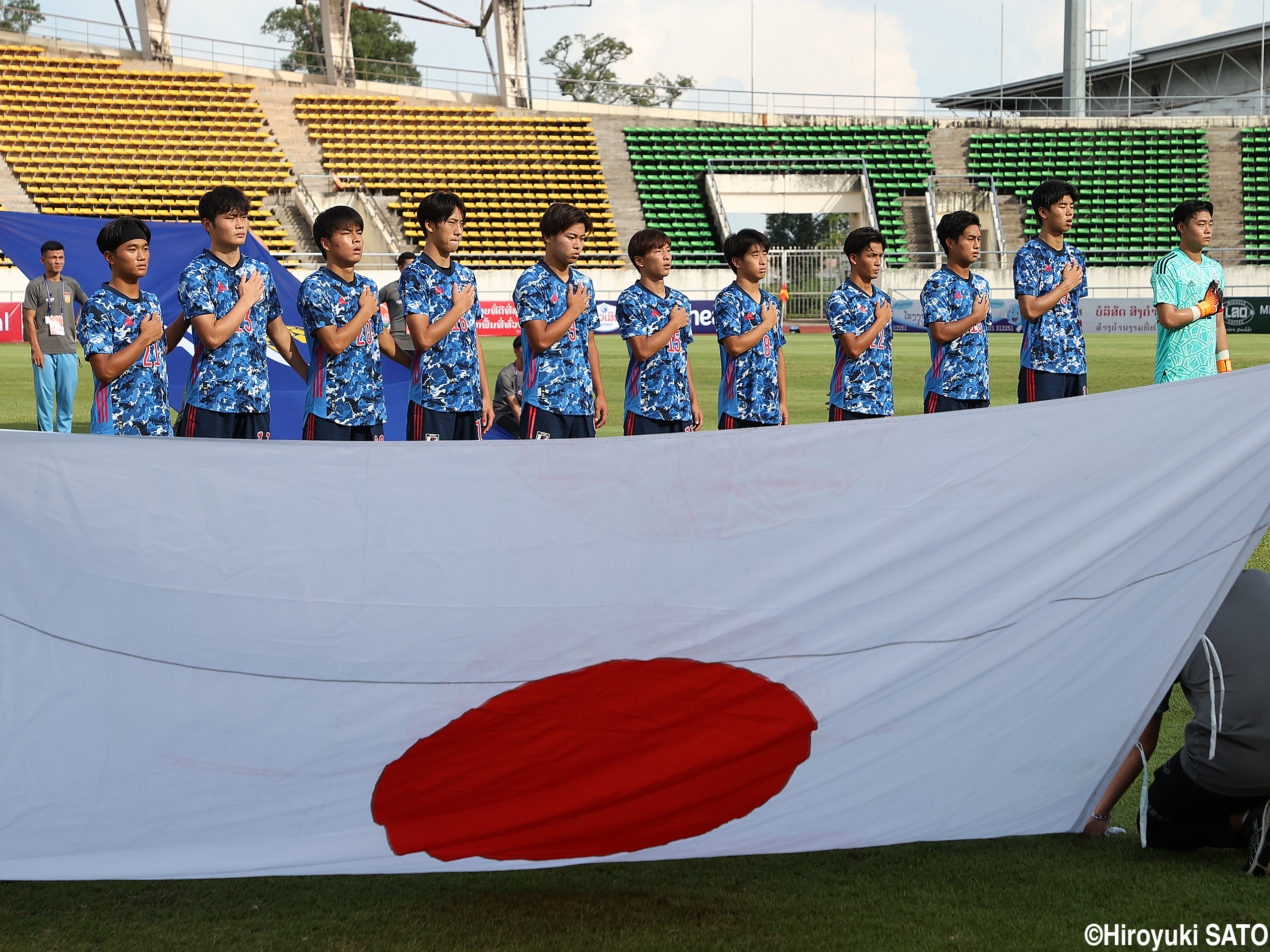 先発11人入れ替えのU-19日本代表がグアムに大勝、2戦2勝に(17枚)