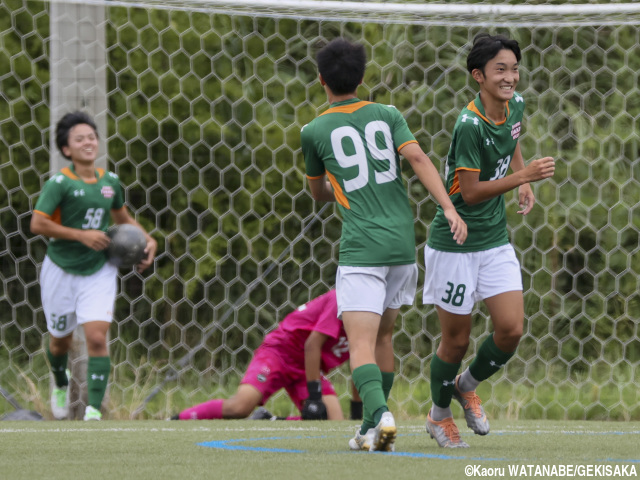 [NB CHAMPIONSHIP U-16]予選リーグの大一番は、後半加速の青森山田が興國に3発逆転勝ち!