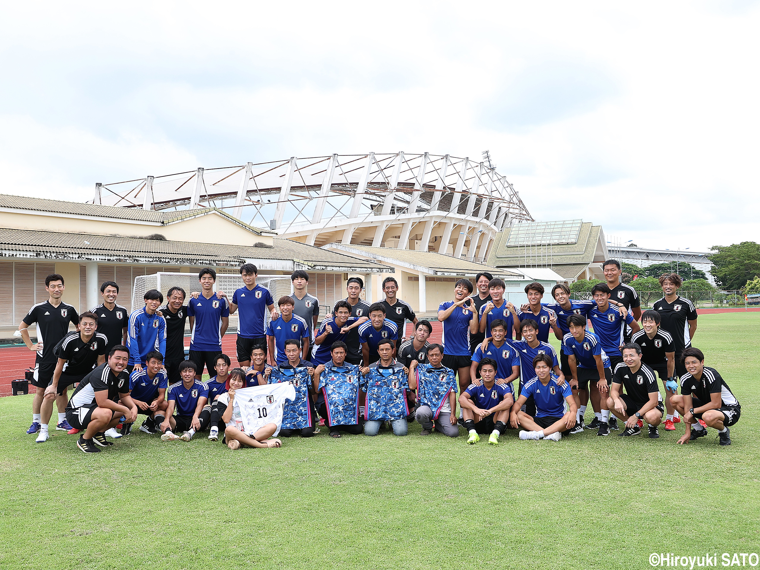 予選全勝へ、U-19日本代表がラオスで最後の調整(17枚)