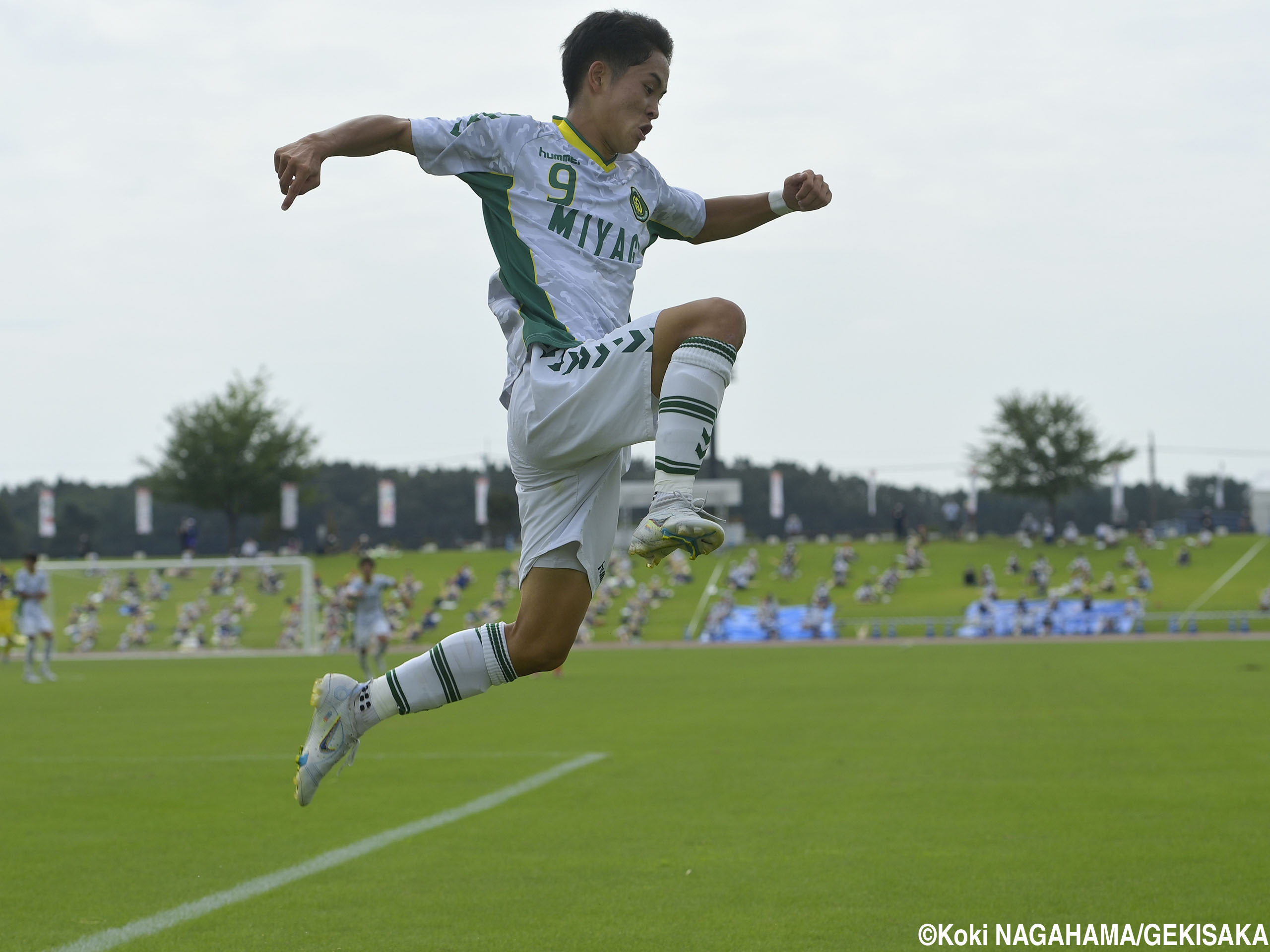 [国体少年男子]勝利を決めたのは宮城FW萩原空真! 渾身のゴールに力強くガッツポーズ(8枚)