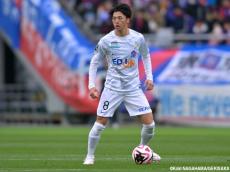 今節の試合後に涙…広島の日本代表MF川村拓夢が海外クラブ移籍に向けてチーム離脱