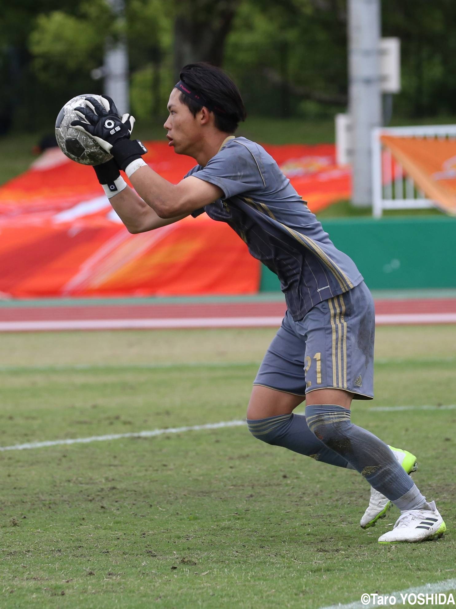 [総体]三重準決勝、好守で伊賀白鳳を支えたGK西森、回収力発揮の2年生MFニャンゴロ(6枚)