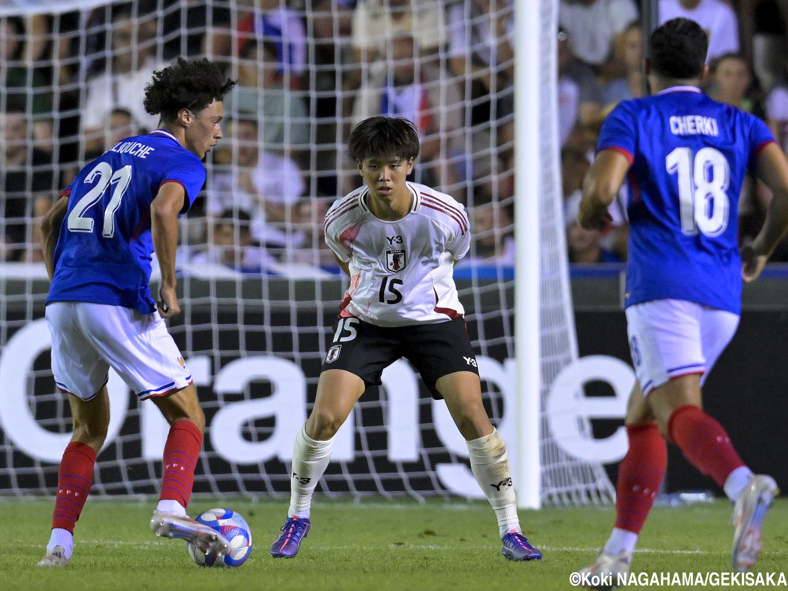 耐えに耐えたU-23日本代表守備陣…DF高井幸大、DF木村誠二、DF西尾隆矢、DF大畑歩夢、DF半田陸(25枚)