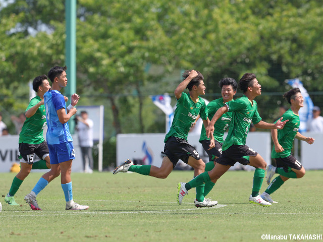 前半0-2も「リスクを冒せ!」の檄を受けた後半に2点を奪い返し、PK戦で勝利。昌平が桐光学園との関東勢対決を制す