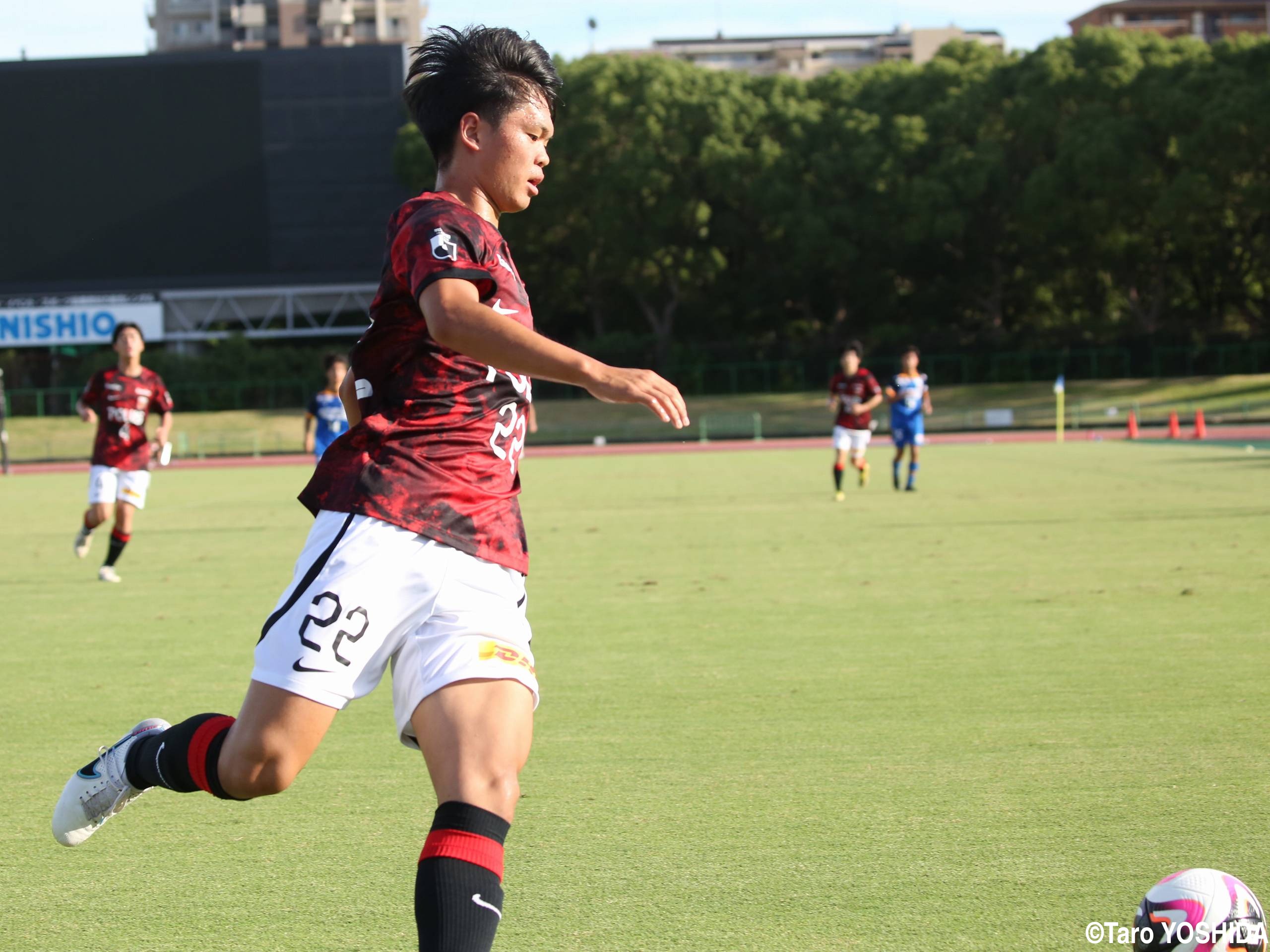 [クラブユース選手権(U-18)]チーム一丸の浦和ユースが3-0快勝(21枚)