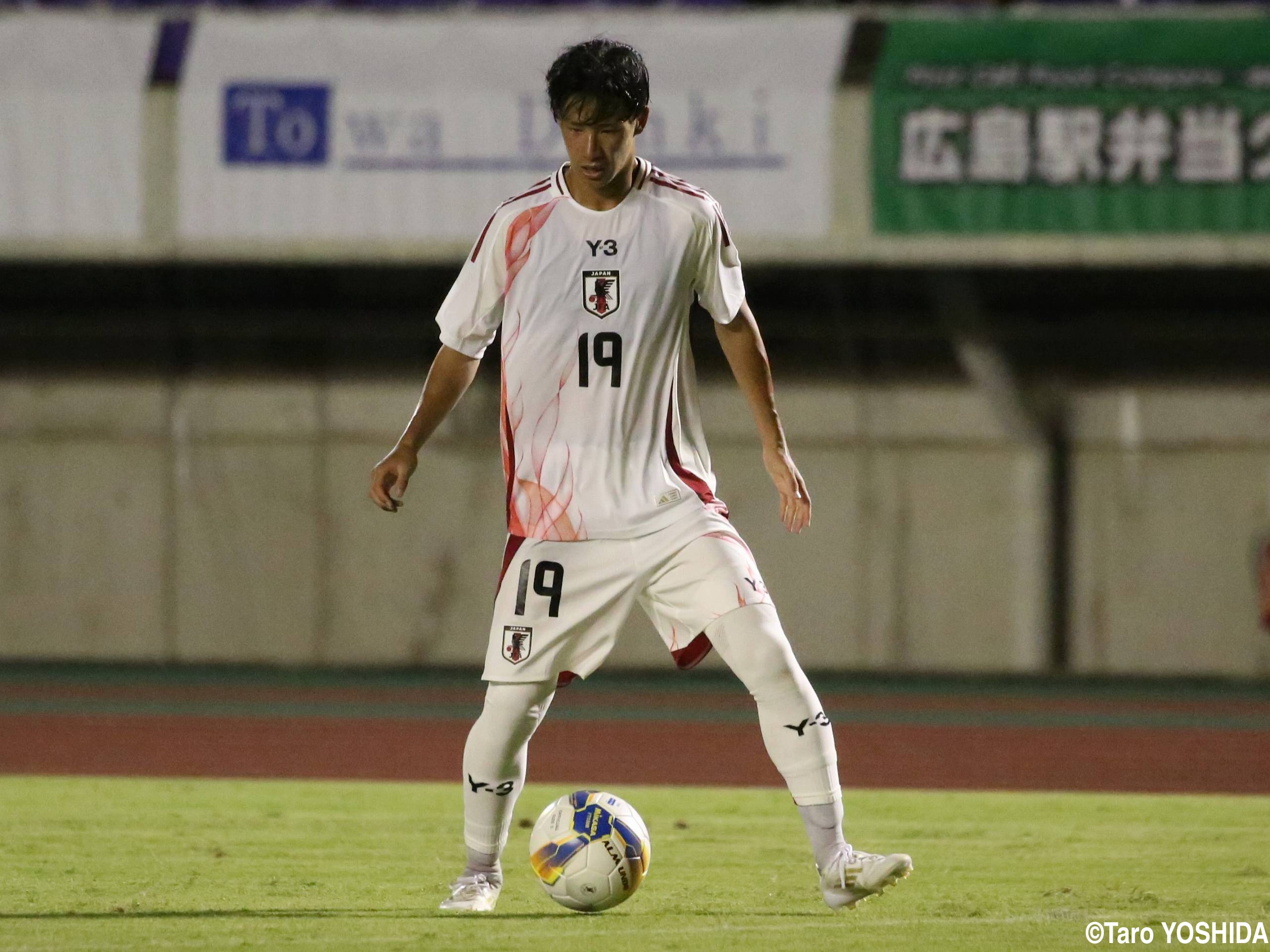 [Balcom BMW CUP]U-17日本代表の高速ドリブラー、MF杉浦が決勝ゴール(6枚)