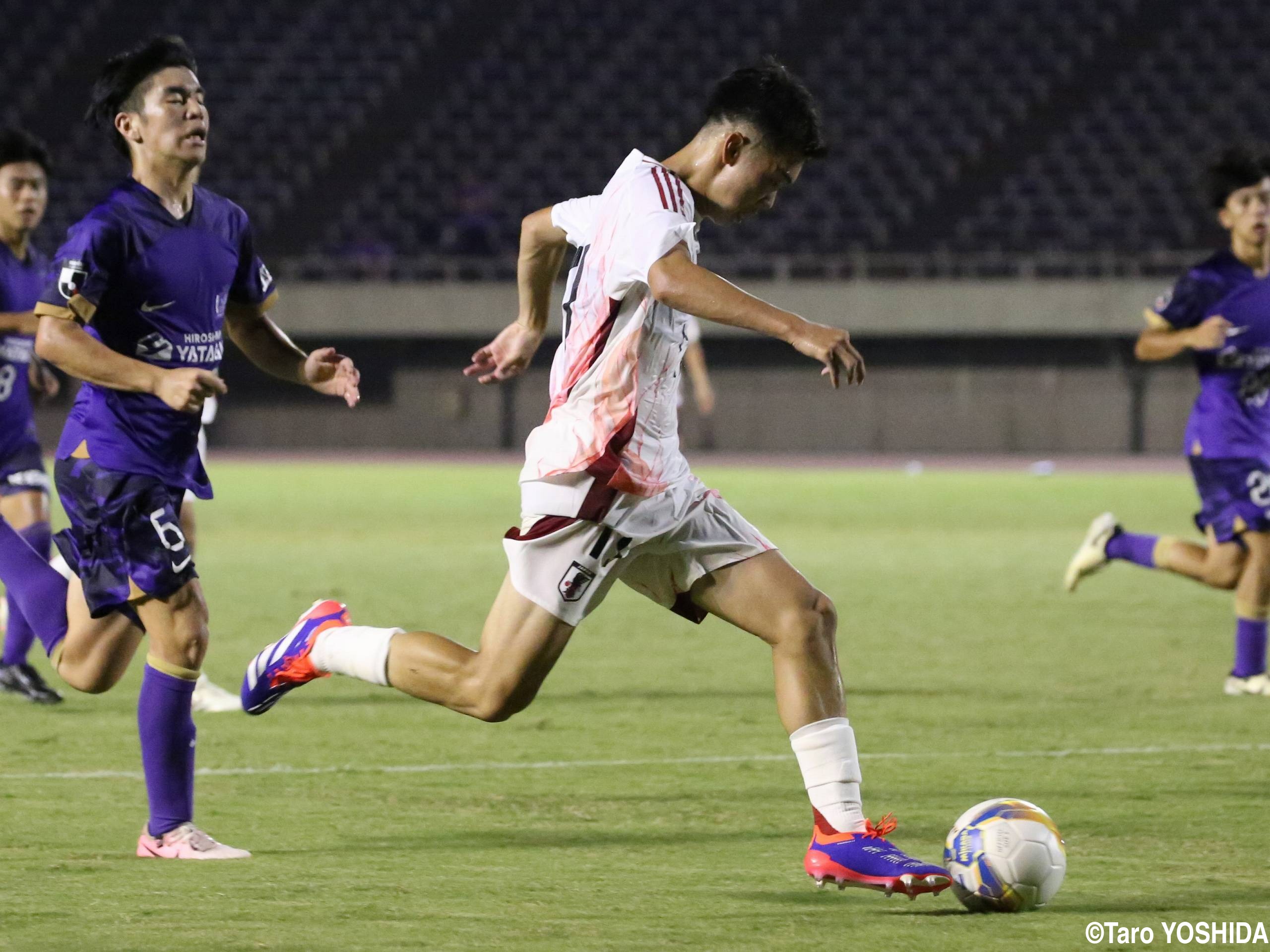 [Balcom BMW CUP]初戦勝利のU-17日本代表。FW中積、MF土居ら交代出場メンバー、第2戦出場を目指すメンバー(12枚)