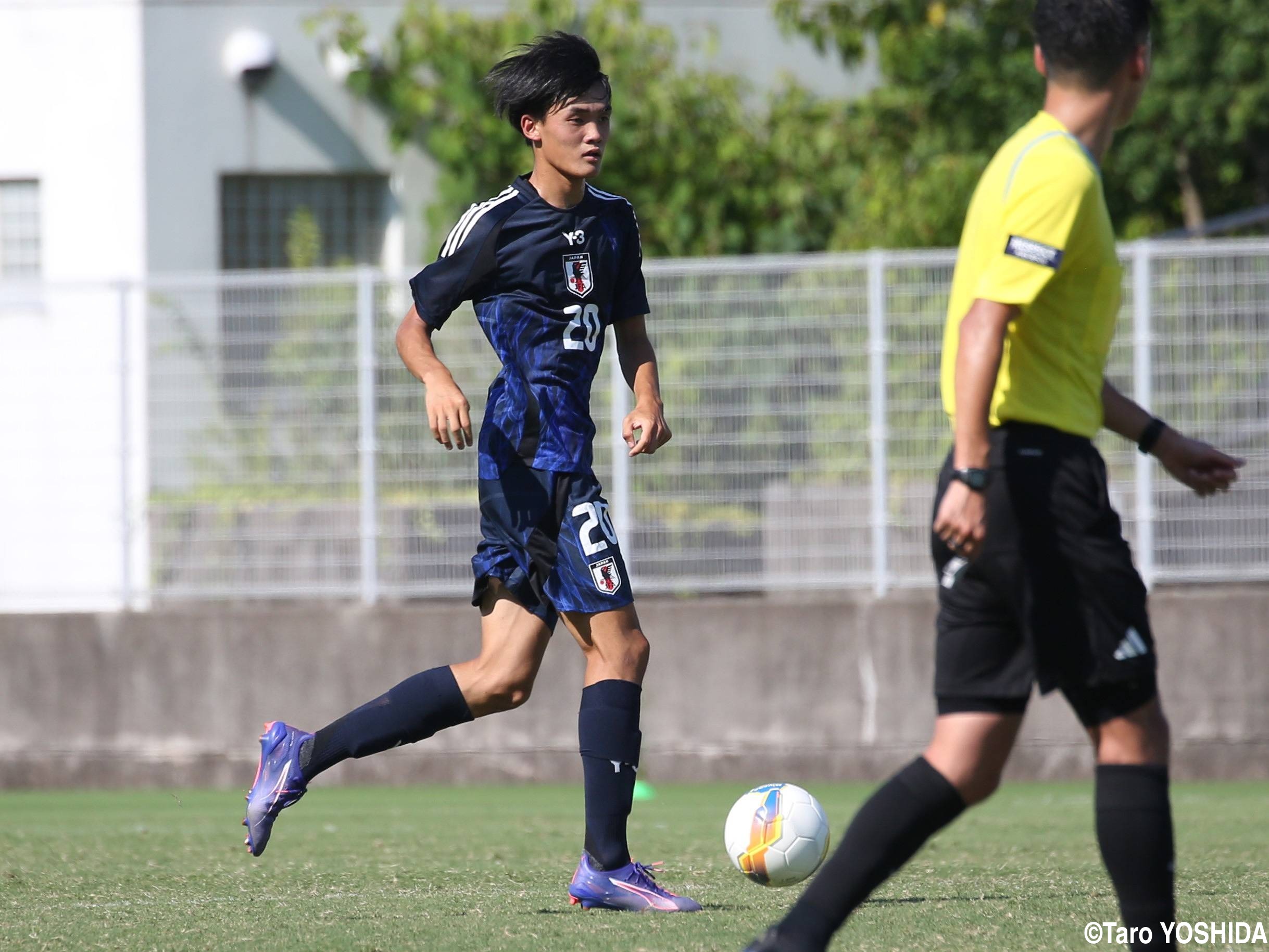 [Balcom BMW CUP]U-17日本代表、後半に奮戦したCB咲本、MF佃、MF山本、MF杉浦、FW大石、MF長(17枚)