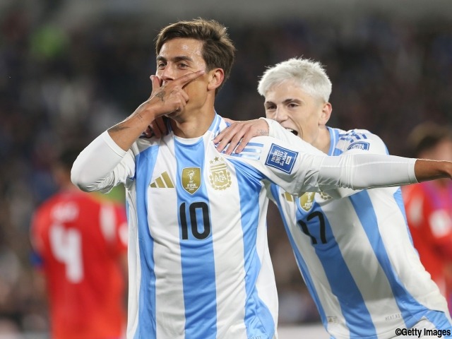 首位アルゼンチンがW杯南米予選2連勝、メッシ不在もチリを3発