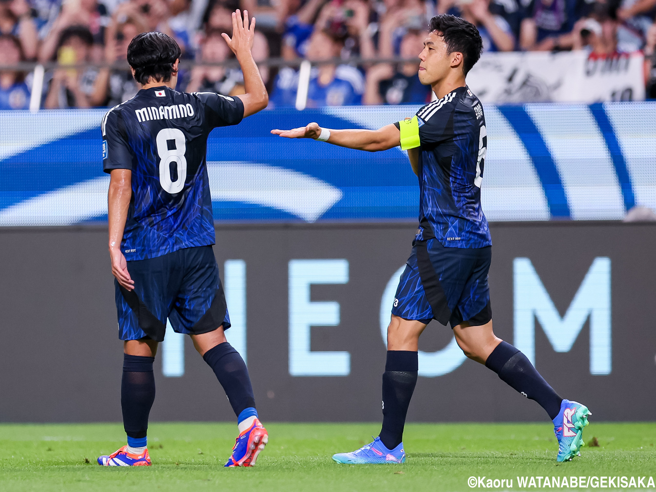 W杯最終予選オープニングゴールは遠藤航!「勢いづく上でもよかった」(6枚)