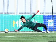 逸材たちの正守護神争い…U-19日本代表GK中村圭佑、後藤亘、荒木琉偉(6枚)