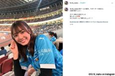 「すごい」「グラビアでもてっぺん取れそう」横浜FC応援の15歳女優が初グラビアでヤンマガ1位