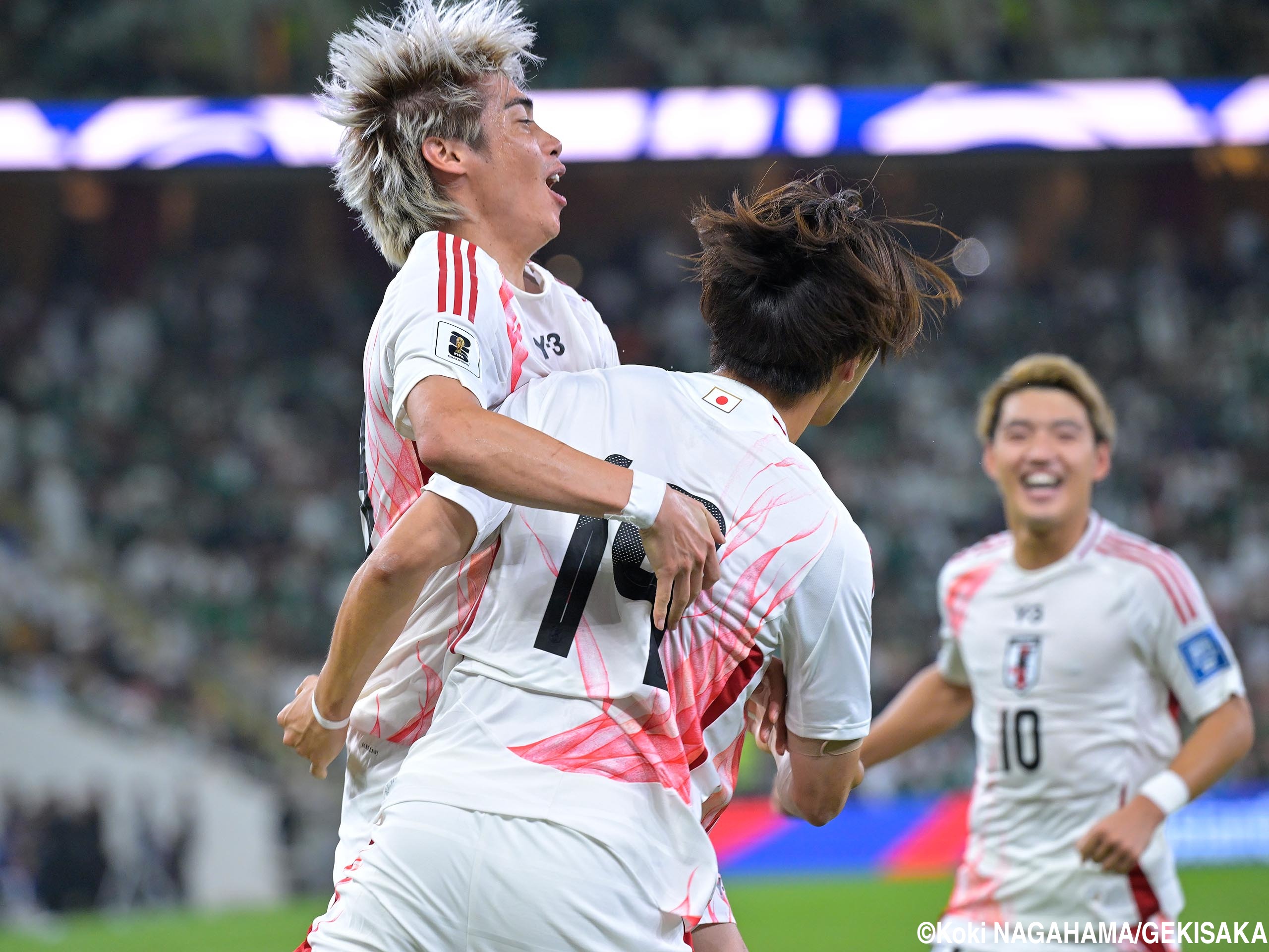 伊東純也がW杯最終予選3戦連続アシスト「もちろん自分も…」(8枚)