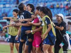 日本ベンチの“好リクエスト”で同点被弾取り消し!! リトルなでしこがブラジルに逆転勝利、U-17女子W杯8強入りへ前進