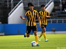 今季3敗の日大藤沢にリベンジ。東海大相模は「サッカーIQが高い」MF長井隆之介主将を中心に相手の攻撃を封鎖:神奈川