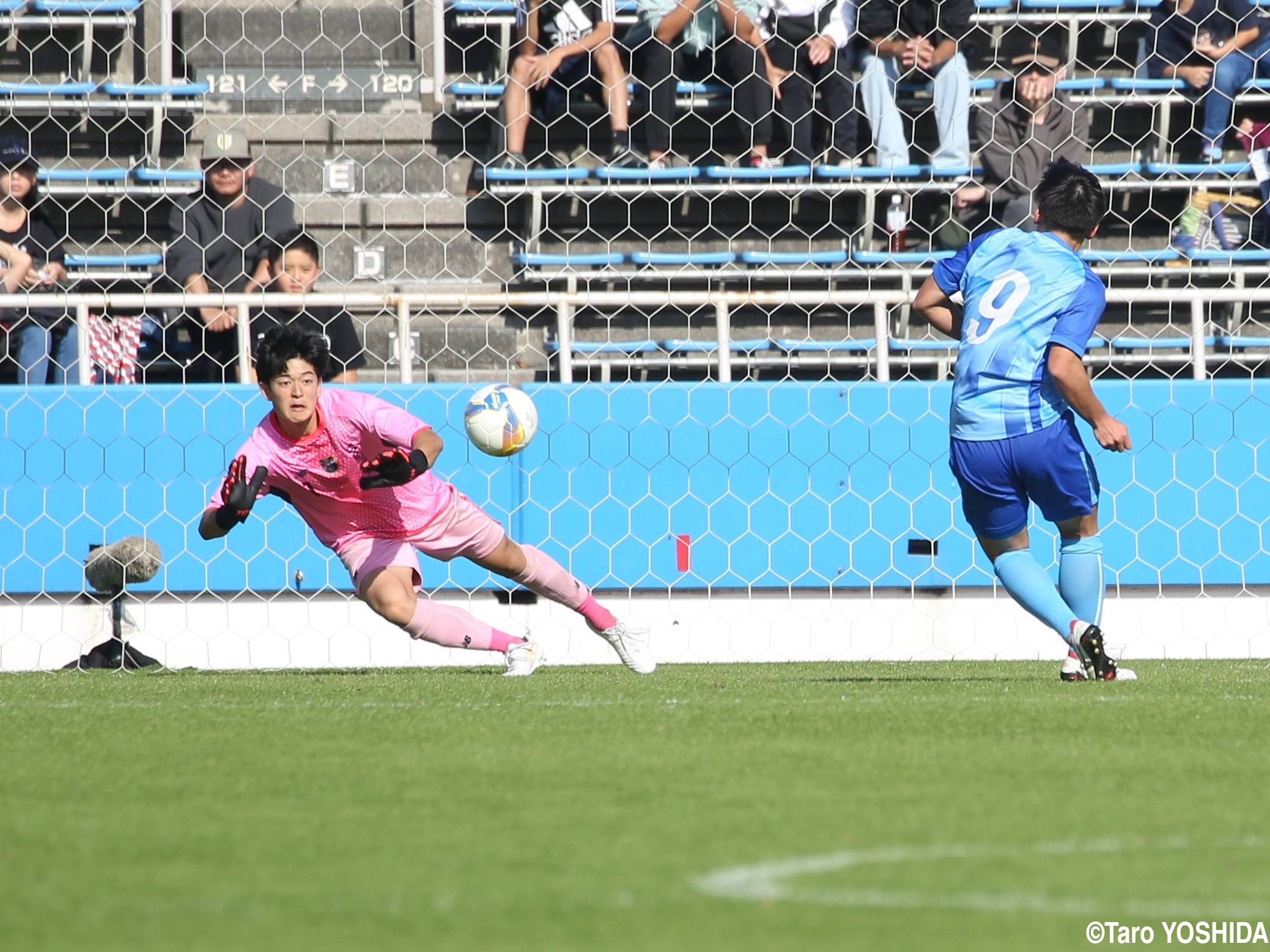 [選手権予選]GK和田がPKストップ!横浜創英初の決勝進出に大きく貢献:神奈川(7枚)