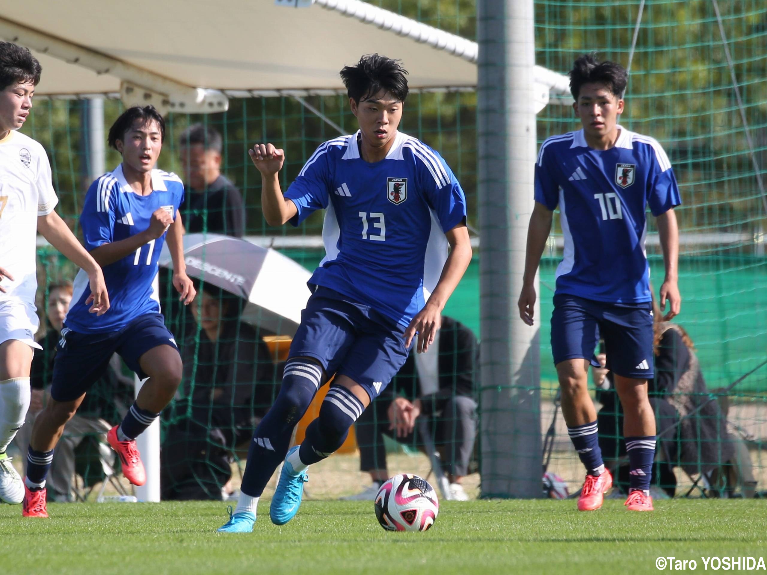 [練習試合]U-16日本代表候補は中学3年生FW高橋成海(広島ユース)が追撃弾を決めるも、阪南大高に1-5で敗戦(10枚)