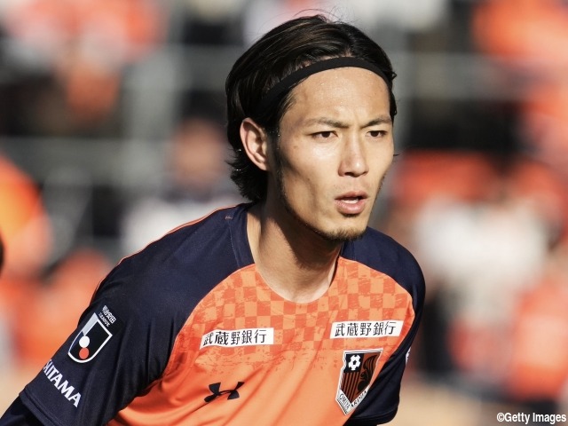 至近距離から相手にボールを投げつけて退場…大宮FW杉本健勇の
