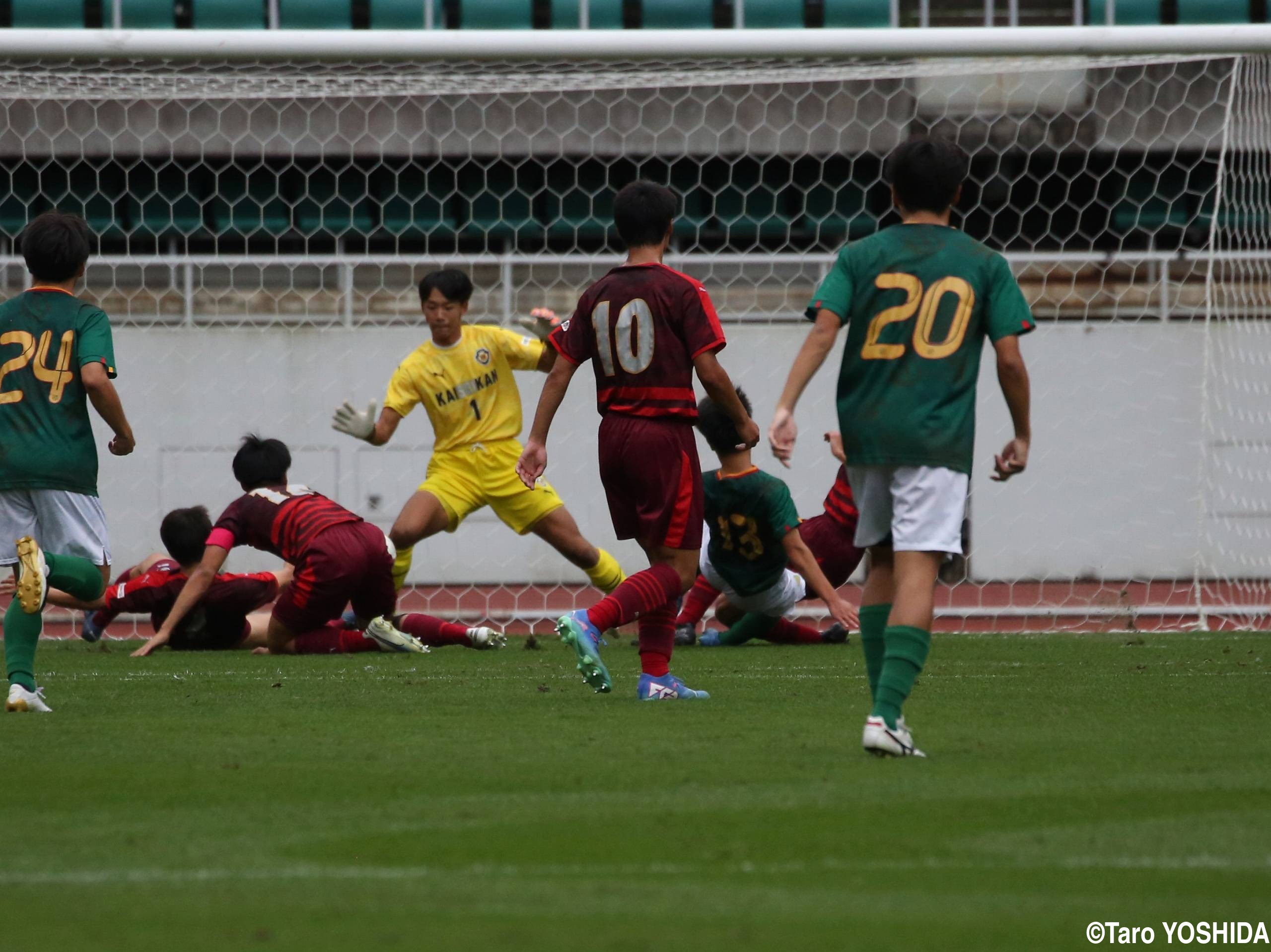 [選手権予選]ボランチからFW転向。静岡学園の乾が先制点を決め、静岡得点王に(7枚)