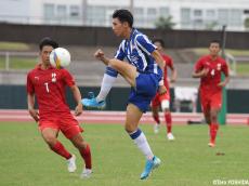 [選手権予選]神村封じに大きく貢献した鹿児島城西の2年生CBコンビ、常&浮邉(6枚)