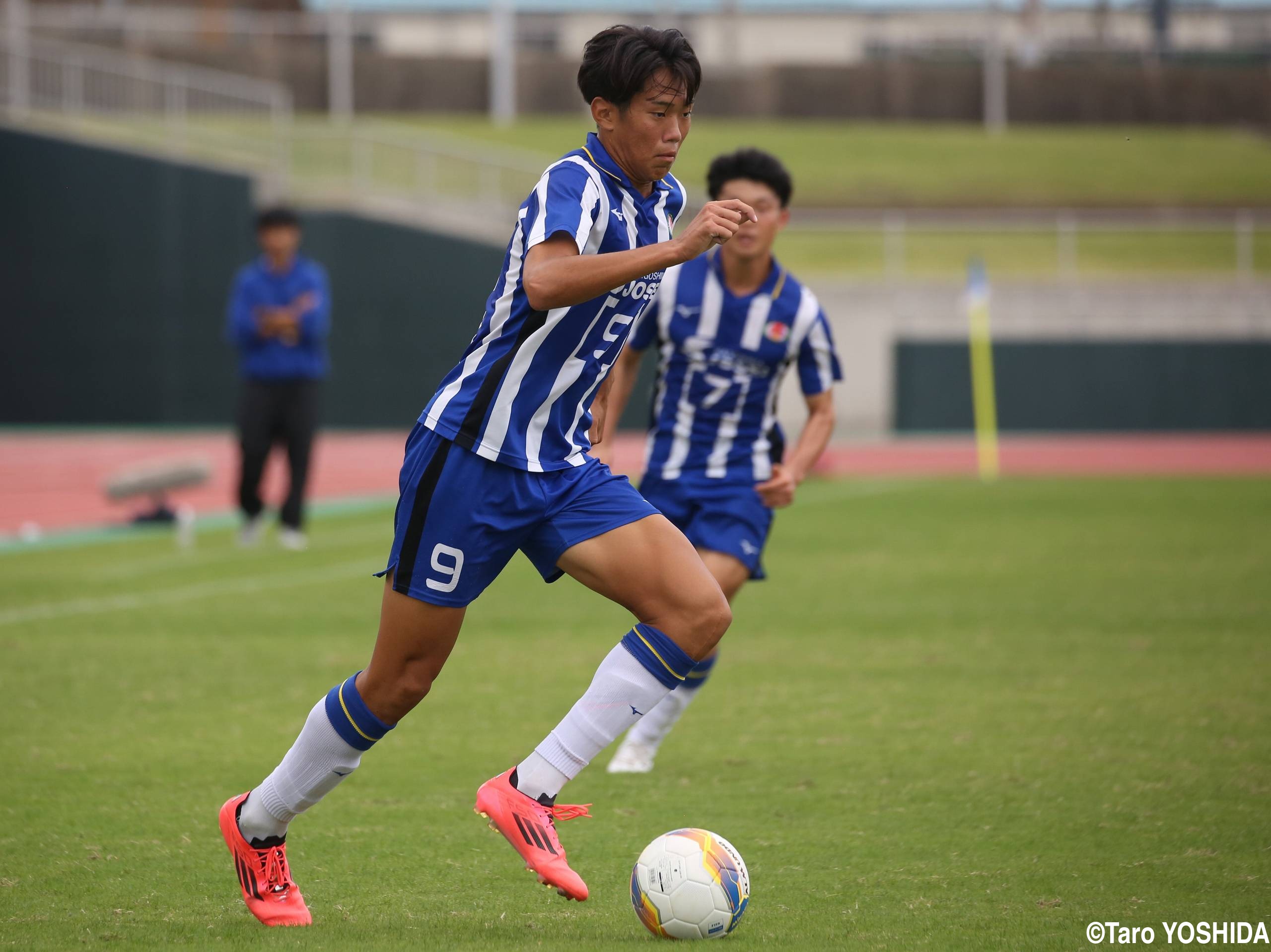 [選手権予選]鹿児島城西の2年生エースFW大石が決勝ゴール。全国大会で“半端ない”先輩FW超えに挑戦(9枚)