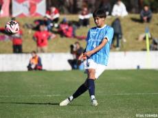 [MOM4951]横浜FCユースDF秦樹(2年)_「絶対、勝つ」。U-17日本代表CBが首位・鹿島封じ