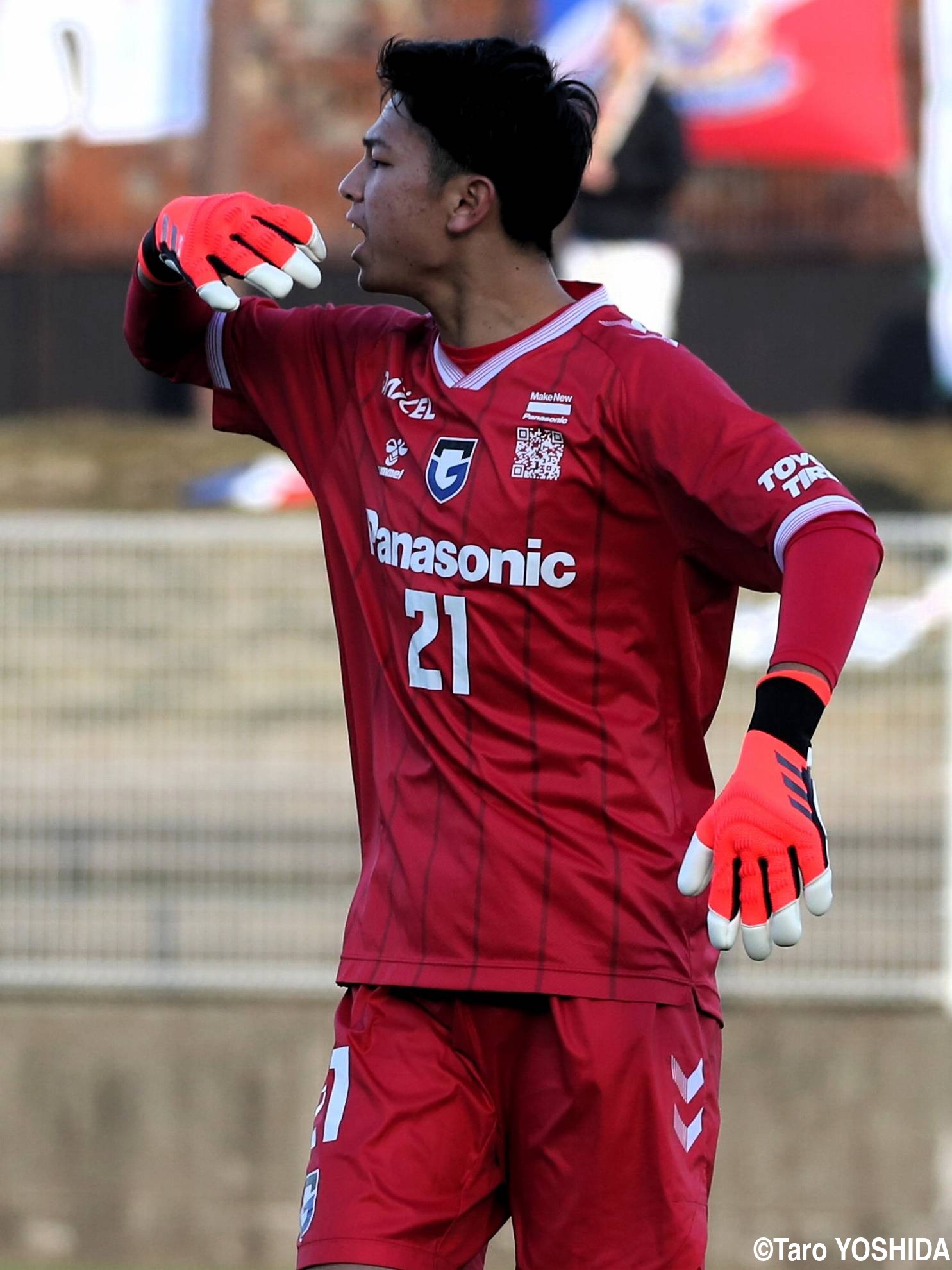 [プレミアリーグプレーオフ]高校2年生でU-19日本代表、トップ昇格。G大阪ユースの逸材GK荒木(7枚)