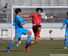 東福岡が8大会ぶりベスト8進出!! 堅守発揮で初戦6発の阪南大高をシャットアウト