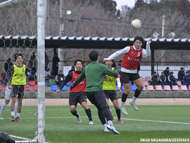 “兄貴分”日本高校選抜候補が4発!! U-17日本高校選抜候補に貫禄の勝利