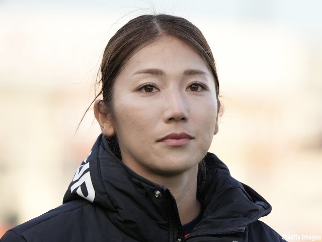値下げしました仲田歩夢の直筆です WEリーグ】仲田歩夢「焼けるとすぐ真っ赤になる」レアな水着姿を