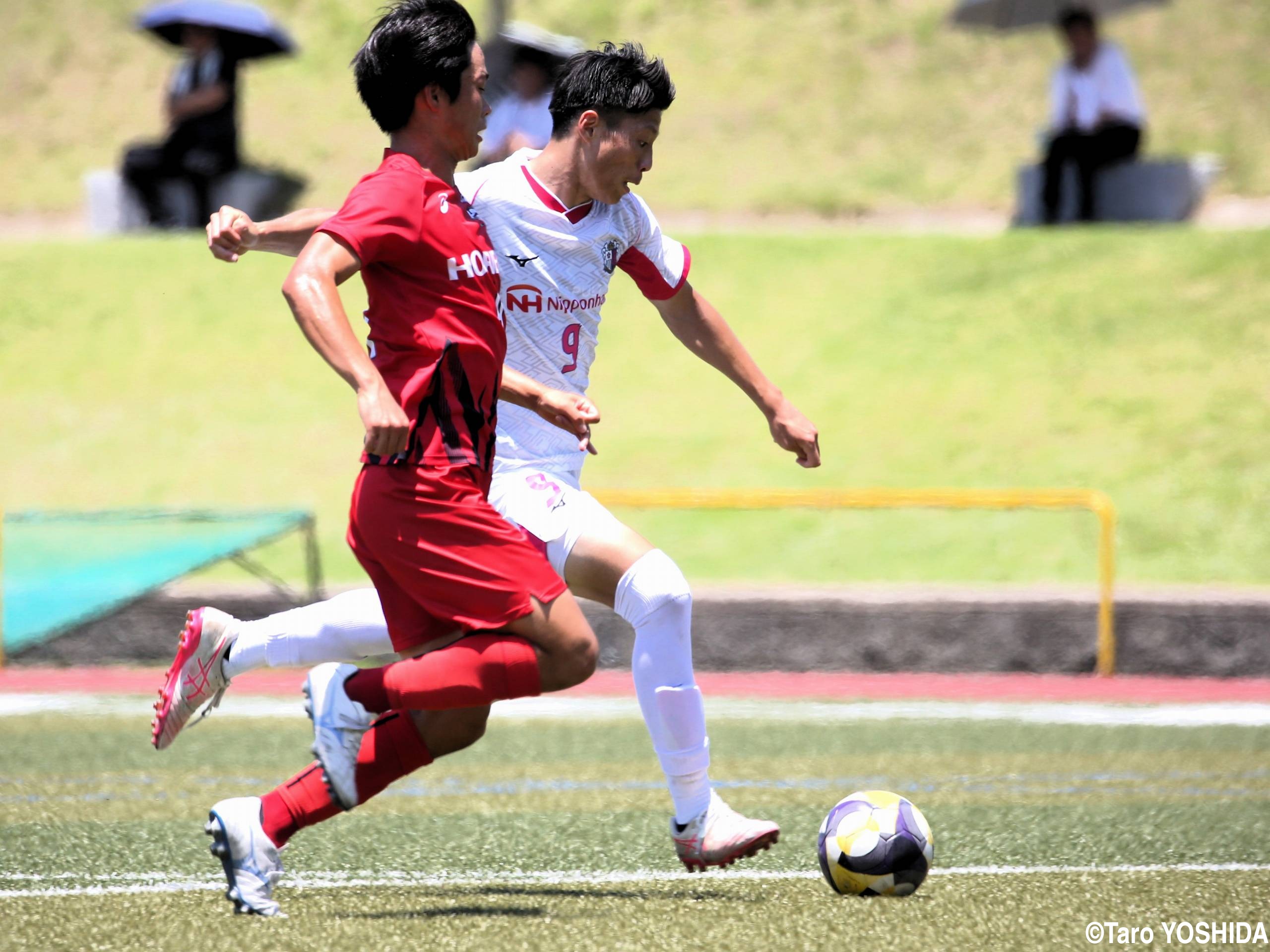 [プリンスリーグ関西1部]C大阪U-18のエースFW小野田が追撃ゴール(6枚)