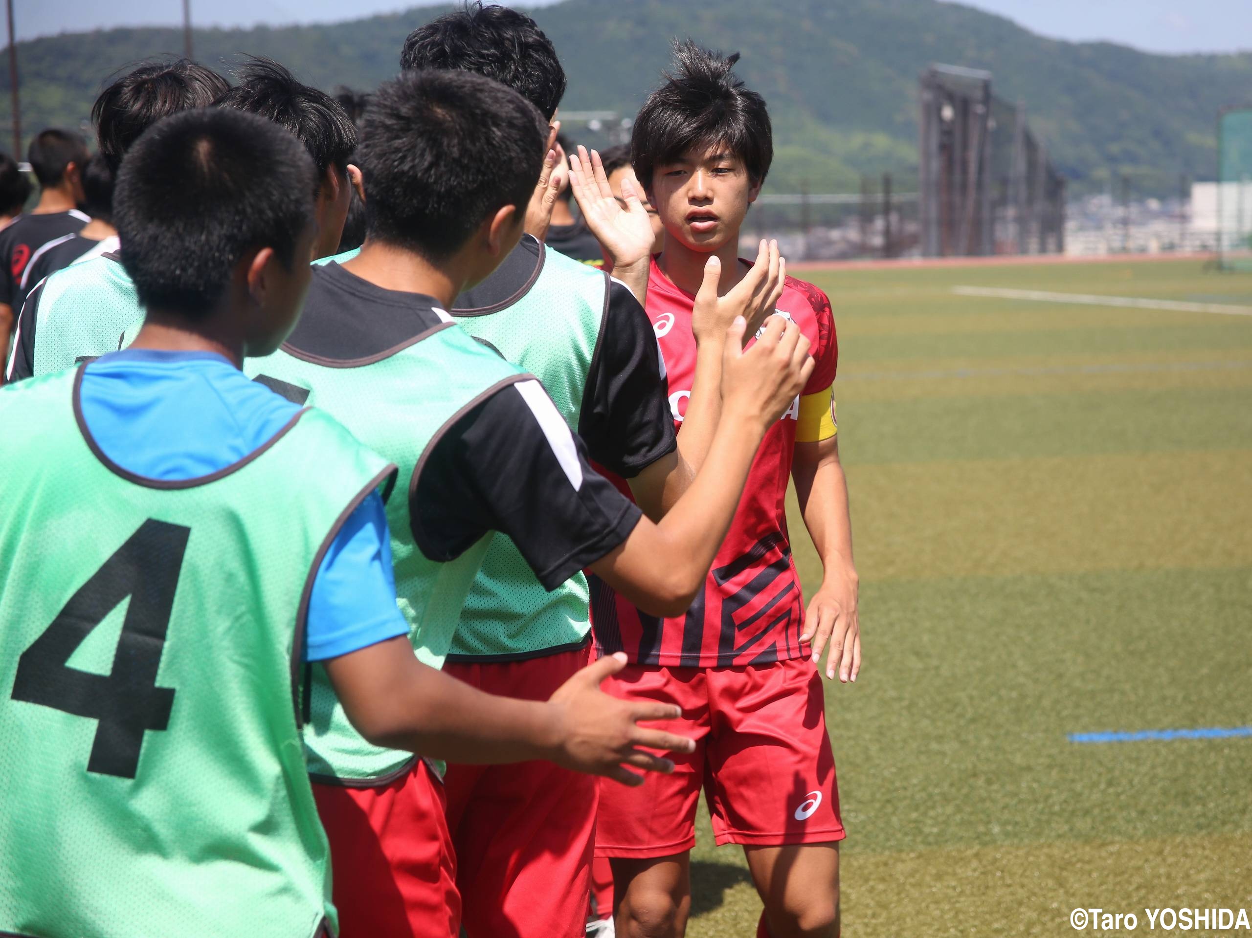 [プリンスリーグ関西1部]主将不在の東山を支えたMF善積、1ゴールのFW八木(8枚)