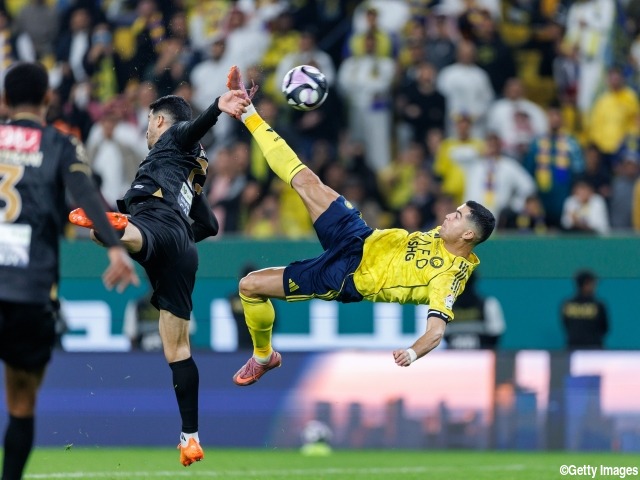 クリスティアーノ ロナウド ヘッド 衰え知らずの40歳C・ロナウド、衝撃的なオーバーヘッド弾｜Infoseek