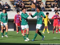 選手権仕様の「3バック」と「4本の矢」で貫いたシン・攻撃的サッカー