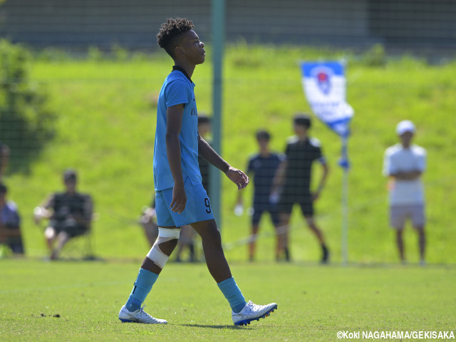 出場停止でピッチに立てず…スタンドで高校サッカーの終わりを迎えた
