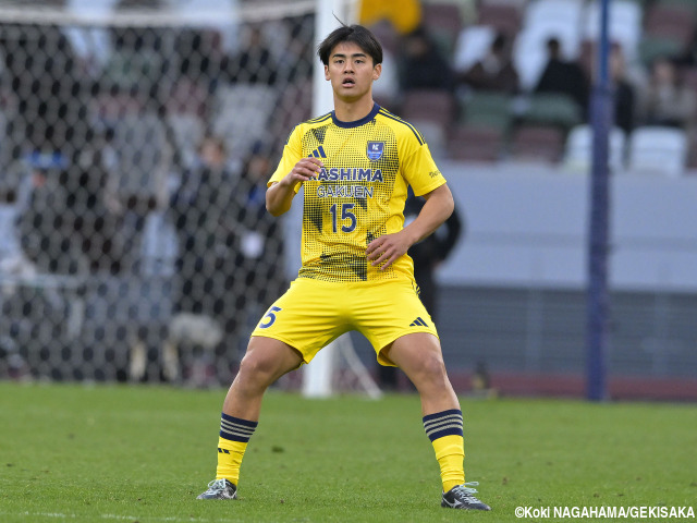選手権準優勝　鹿島学園　ジャージ 出場3分後の決定機…「上に浮かしたら台無し。枠に入れようと」鹿島学園
