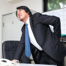 「立って仕事」で健康で長生き…座りすぎは血流を悪化させ認知機能や代謝機能を悪化させる