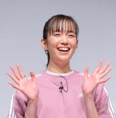 佐藤栞里「私、寿命短いんだろうな」と弱音…ファンからは「誤差のうちってことよ」と声援