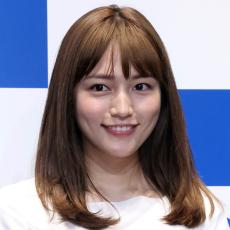 川口春奈「令和のCM女王」V3達成！ 圧倒的武器は彼女の“まなざし＝目力”にあり