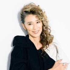 萬田久子インタビュー「ナッシングとナチュラルの違いがわかる？ そのままじゃダメなの。“ナチュラルに見える”のがお洒落なんです！」