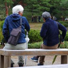 平均寿命との差が縮小…健康寿命の延びと経済効果の気になる関係