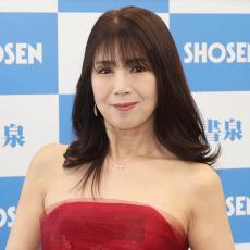 伝説のセクシー女優 桜木ルイが30年ぶり写真集「まさか芸能界に戻れるとは思ってませんでした」