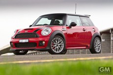 「ジョン・クーパー・ワークス」はMINI最強のホットハッチ