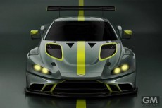 アストンマーティン、新しいヴァンテージGT3とGT4レースカーを発表
