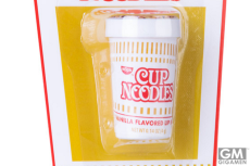 容器がカップヌードルになっているリップクリーム、気になるお味は？