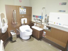 タイ人観光客・仙台へ=新幹線のトイレに驚き